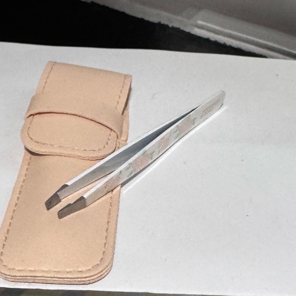 🌸✨ Summer & Rose Tweezer with Carrying Case – Pretty & Precise! ✨🌸 - Picture 6 of 16